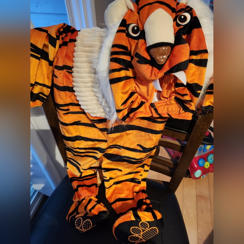 6-12 month costumes